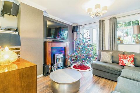 3 bedroom end of terrace house for sale, Betjeman Close, Larkfield, Aylesford