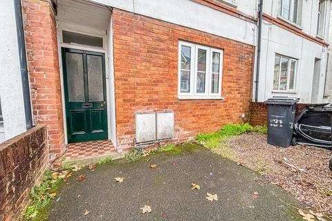 2 bedroom flat for sale, Hankinson Road, Bournemouth