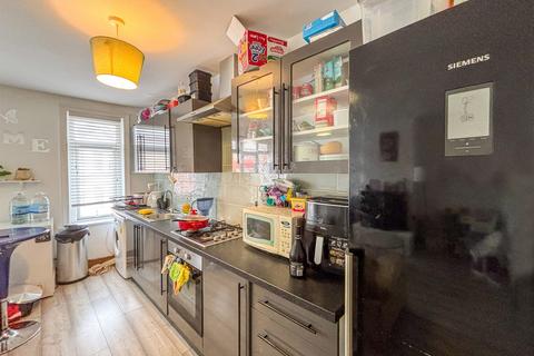 2 bedroom flat for sale, Hankinson Road, Bournemouth