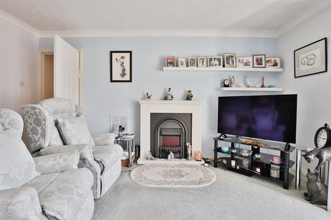 2 bedroom flat for sale, St. Winifreds Road, Bournemouth