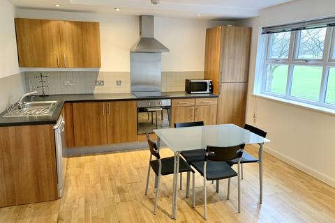 2 bedroom apartment to rent, Savile Grange Apartments, Halifax, HX1
