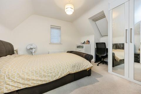 4 bedroom detached house for sale, Montague Crescent, Brooklands, Milton Keynes