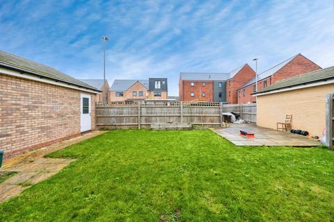 4 bedroom detached house for sale, Montague Crescent, Brooklands, Milton Keynes