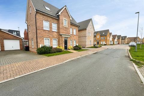 4 bedroom detached house for sale, Montague Crescent, Brooklands, Milton Keynes