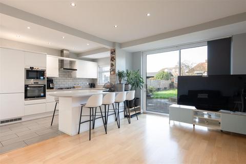 5 bedroom semi-detached house for sale, Osidge Lane, Southgate N14