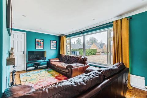 undefined, New Yatt Road, WITNEY