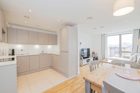 2 bedroom flat for sale, West Street, Watford
