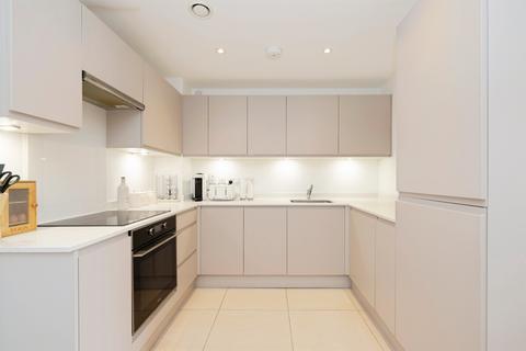 2 bedroom flat for sale, West Street, Watford