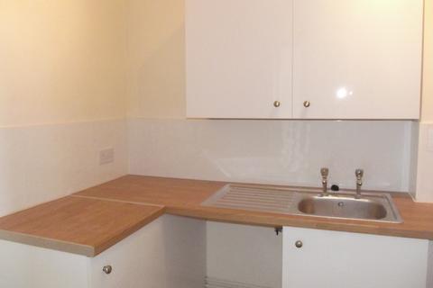 1 bedroom ground floor flat to rent, Iddesleigh Terrace, Dawlish, EX7