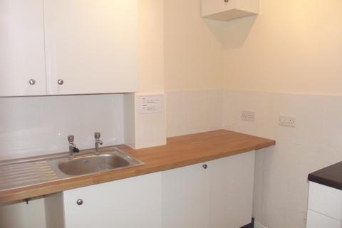 1 bedroom ground floor flat to rent, Iddesleigh Terrace, Dawlish, EX7