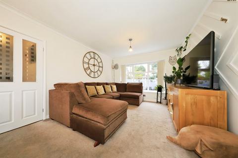 3 bedroom detached house for sale, Sutherland Road, Goldthorn Park, Wolverhampton