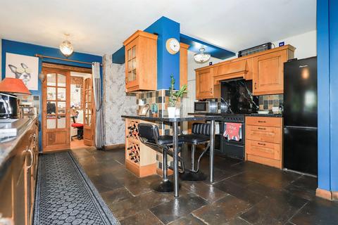 4 bedroom semi-detached house for sale, Scott Avenue, Penn, Wolverhampton