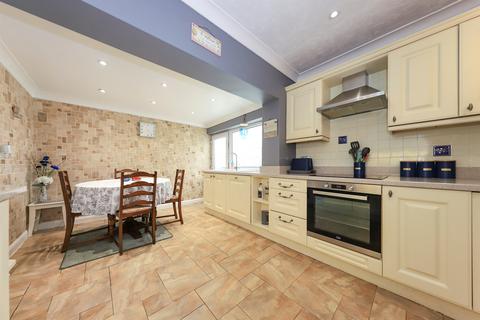 3 bedroom detached bungalow for sale, Trimpley Gardens, Penn, Wolverhampton