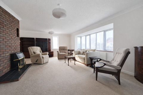 undefined, Langdon Close, Dover CT15