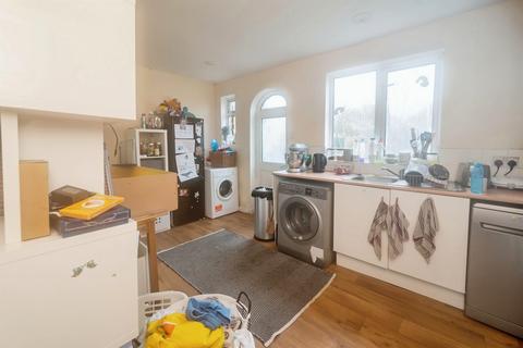 3 bedroom semi-detached house for sale, Lilac Avenue, Worcester