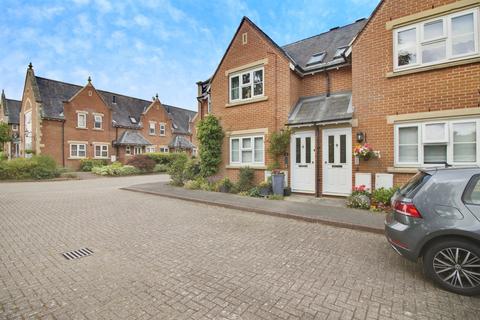 1 bedroom flat for sale, St Marys Court, Welwyn
