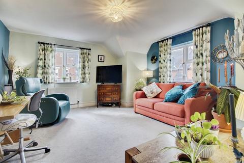1 bedroom flat for sale, St Marys Court, Welwyn