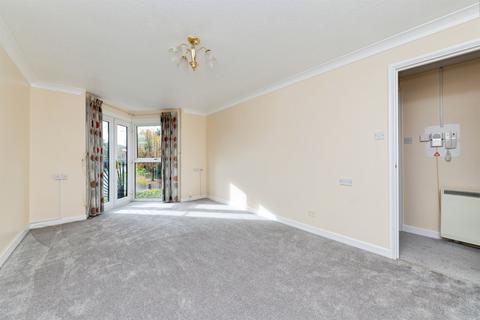 1 bedroom retirement property for sale, Roseacre Gardens, Welwyn Garden City