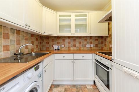 1 bedroom retirement property for sale, Roseacre Gardens, Welwyn Garden City