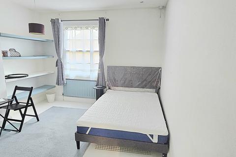 1 bedroom house to rent - Southbury Road, Enfield, EN1