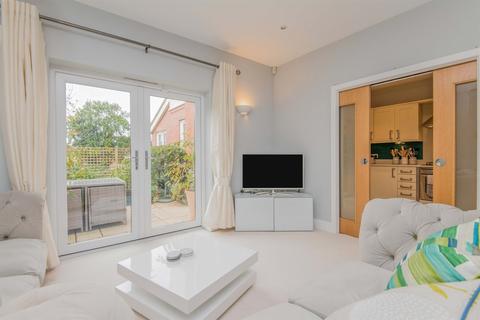 3 bedroom ground floor flat for sale, Salterton Road, Exmouth