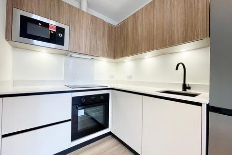 undefined, Gladbeck Way, Enfield, EN2