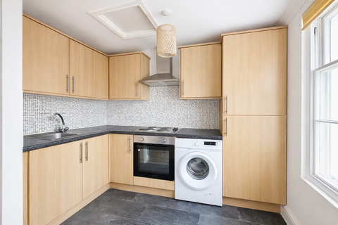 undefined, High Street, Rochester, ME1