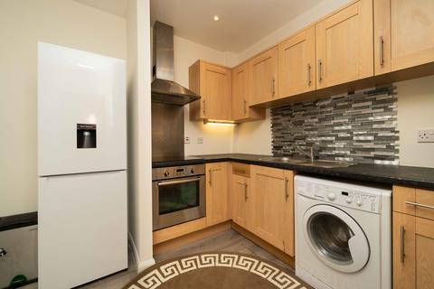 2 bedroom house to rent, Fleet Street, Torquay, TQ1