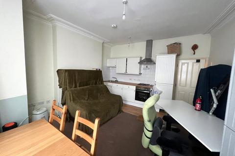 1 bedroom house to rent, Lipson Road, Plymouth, PL4