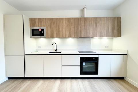 1 bedroom house to rent, Gladbeck Way, Enfield, EN2
