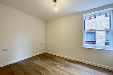 1 bedroom house to rent, Gladbeck Way, Enfield, EN2