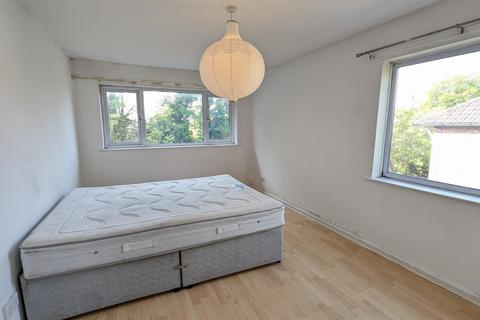2 bedroom apartment to rent, Banks Road, Nottingham, NG9