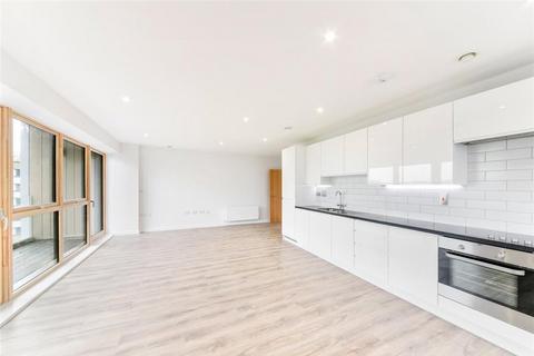 3 bedroom apartment to rent, Beresford Street, London, SE18