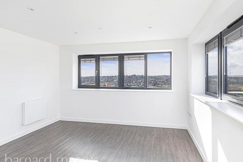 undefined, 1394-1400 High road, London
