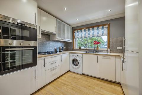 3 bedroom terraced house for sale, Kenmore Avenue, Livingston, EH54