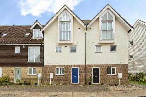 Paxton Avenue, Hawkinge, Folkestone