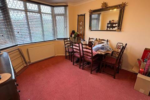 3 bedroom detached house for sale, Elm Walk, Radlett, Hertfordshire, WD7