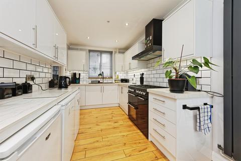 3 bedroom terraced house for sale, Bramblehill Road, Faversham