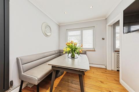 3 bedroom terraced house for sale, Bramblehill Road, Faversham