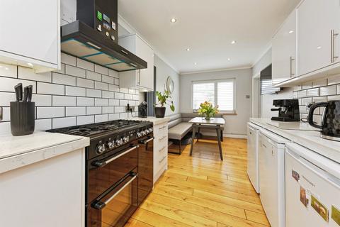 3 bedroom terraced house for sale, Bramblehill Road, Faversham