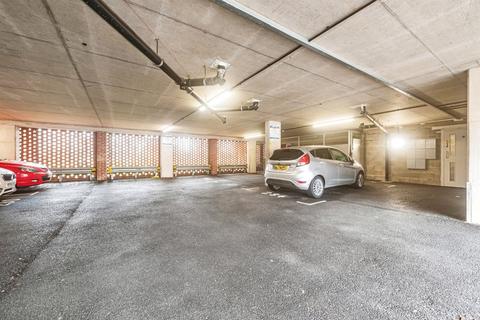 undefined, Strong Drive, Basingstoke