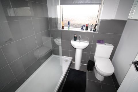 1 bedroom maisonette for sale, Moor Lane, Upminster RM14