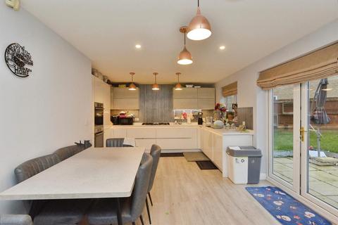 4 bedroom detached house for sale, Tenby Grove, Kingsmead, Milton Keynes