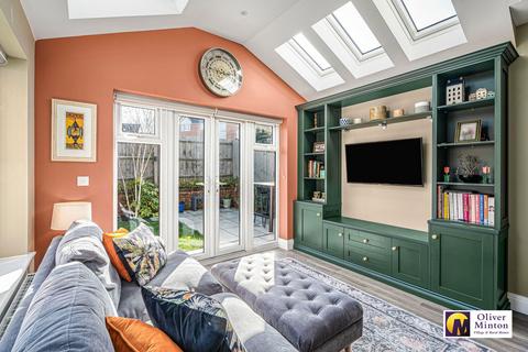 undefined, Superb 4 bedroom home - Barleymead Way, Puckeridge