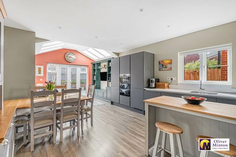 4 bedroom detached house for sale, Superb 4 bedroom home - Barleymead Way, Puckeridge