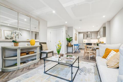 2 bedroom flat for sale, Fallsbrook Road, London