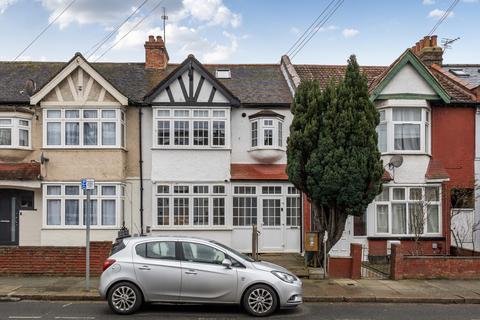 Whitford Gardens, Mitcham CR4