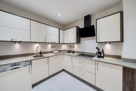 3 bedroom apartment for sale, Peckham High Street, London