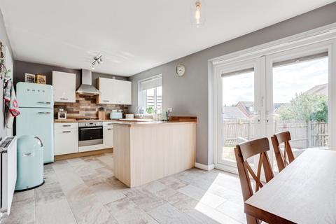 undefined, Sutton View, WAKEFIELD