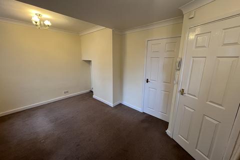 2 bedroom end of terrace house for sale, Dyserth Grove, Reddish